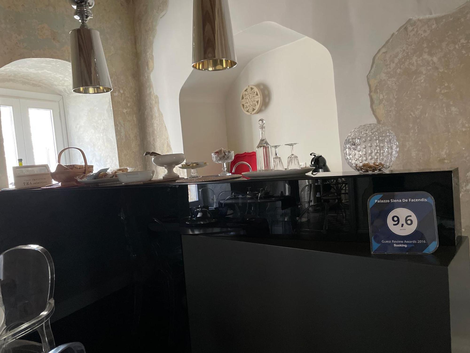 Palazzo Siena De Facendis Bed & Breakfast Bitonto Bagian luar foto
